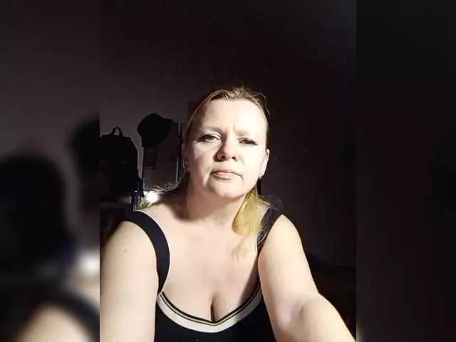 -Chiika- on BongaCams 