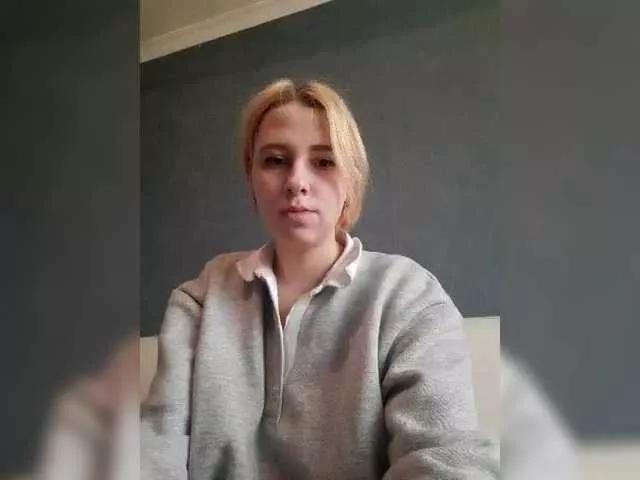 -kisulay- on BongaCams 