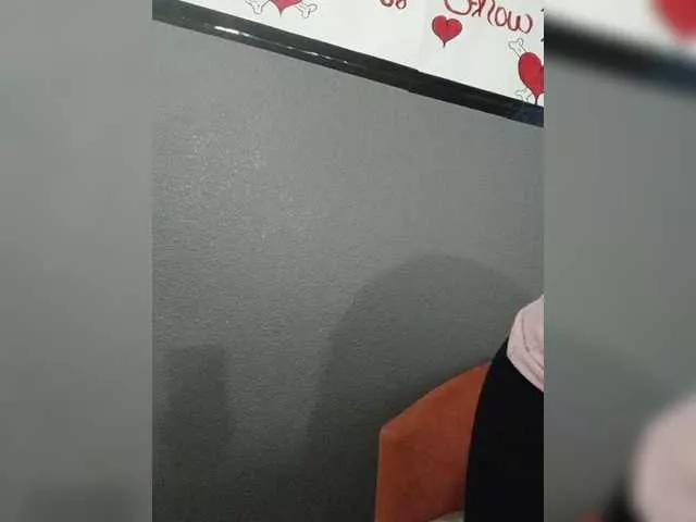 Adelaideskyy on BongaCams 