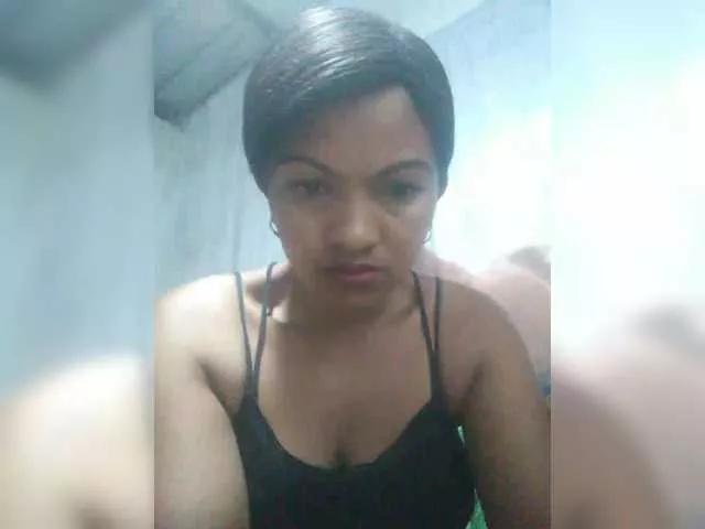 Aijee on BongaCams 