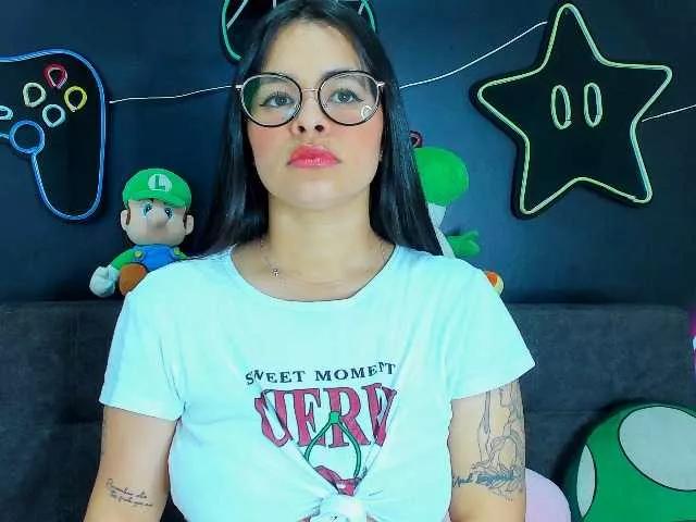 ALASKA-JONES on BongaCams 