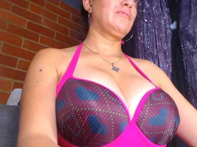 AlexandrinaFenix on BongaCams 
