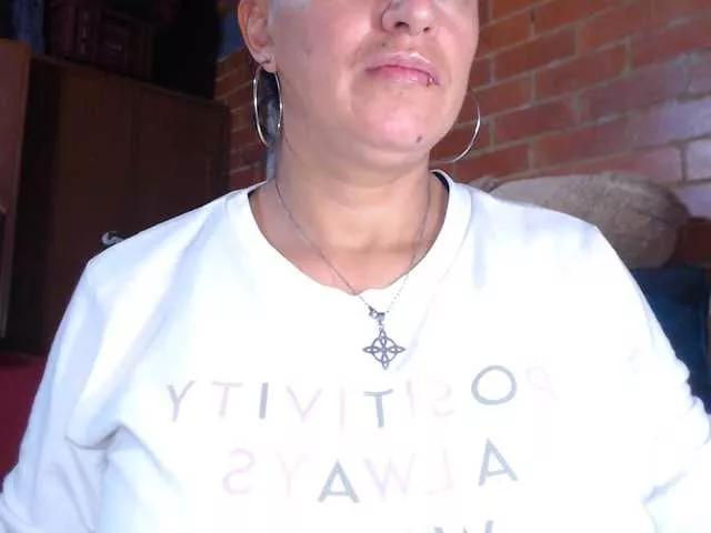 AlexandrinaFenix on BongaCams 