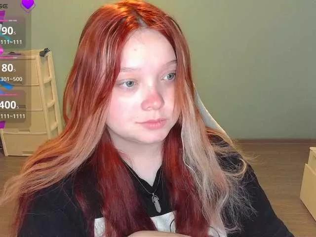 AlinaAdams on BongaCams 