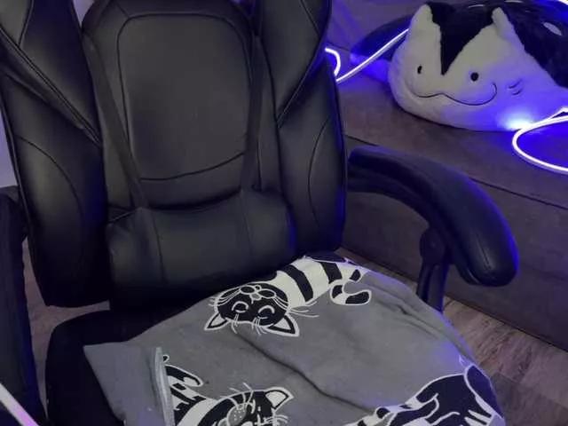 Alisa-Cheshirovna on BongaCams 