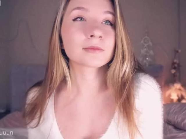 alyyyson on BongaCams 