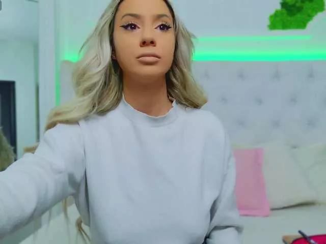 AriannaSins on BongaCams 