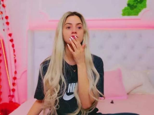 AriannaSins on BongaCams 