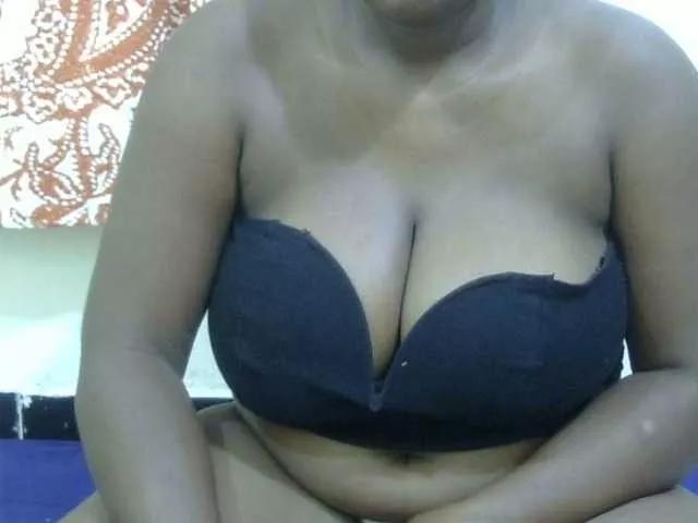 big-tirries on BongaCams 