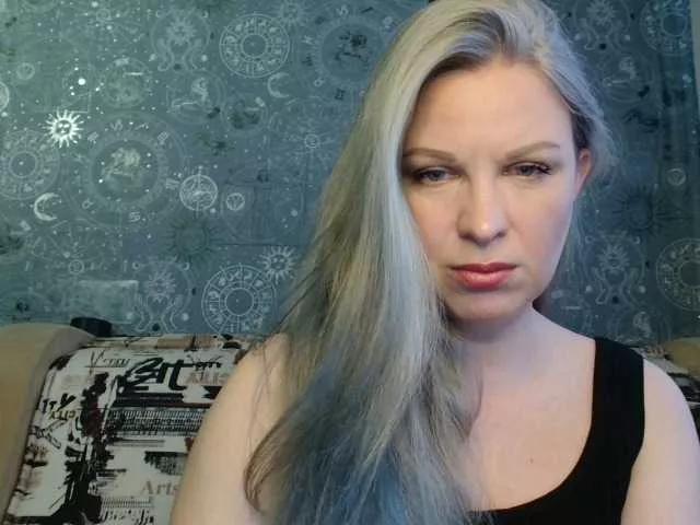 BlondeFox on BongaCams 