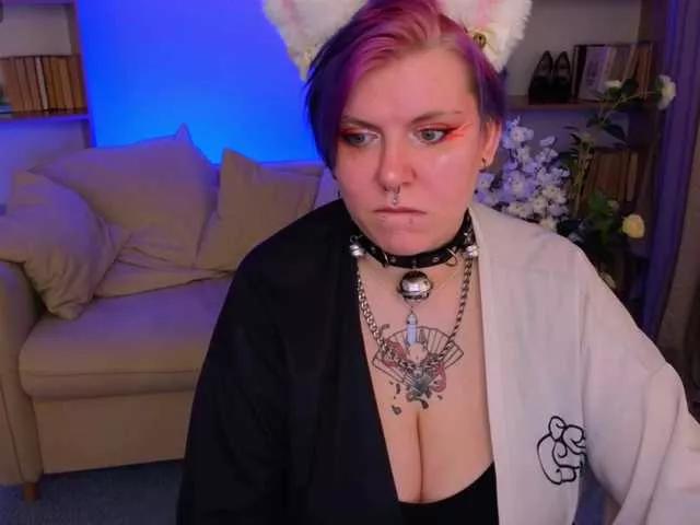 bluelunaray on BongaCams 