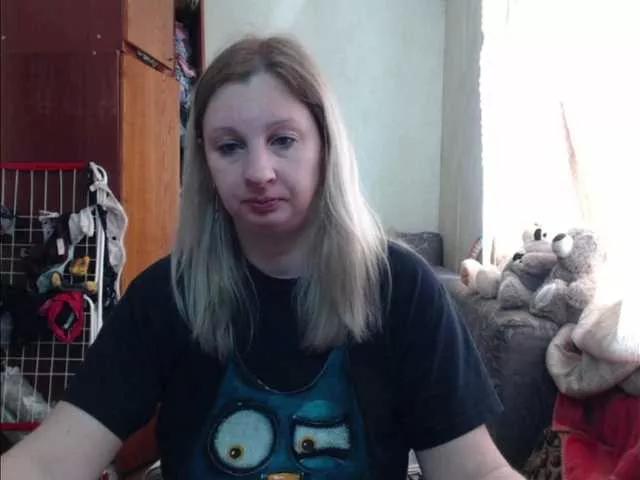 BustyBlondy on BongaCams 