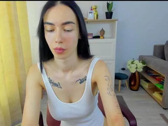 Celine-Roxelle on BongaCams 