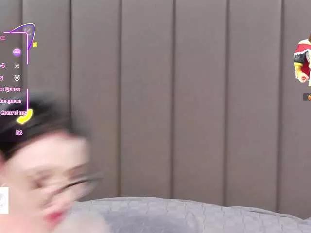 Chiaralovee on BongaCams 
