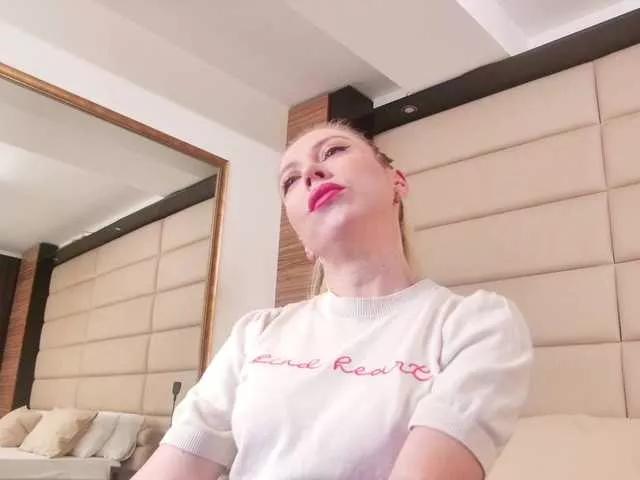 ClaraEcho on BongaCams 