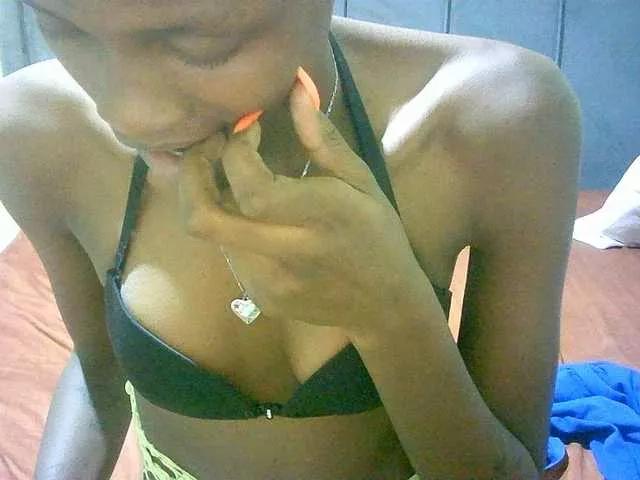 CREAMYSWEET on BongaCams 