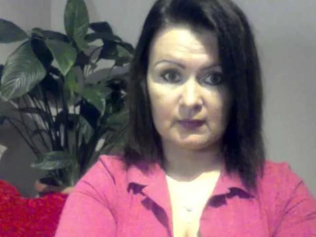 DoreenAlone on BongaCams 