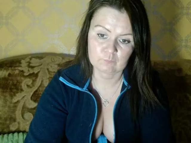 DoreenAlone on BongaCams 