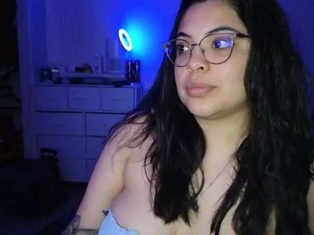 Drizzypeach on BongaCams 