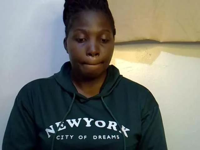Ebonytiffany2 on BongaCams 