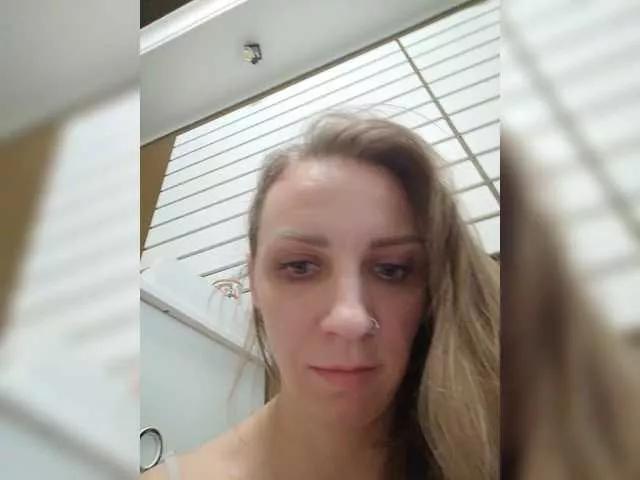 Edena on BongaCams 