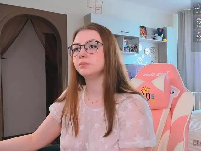 EliseJay on BongaCams 