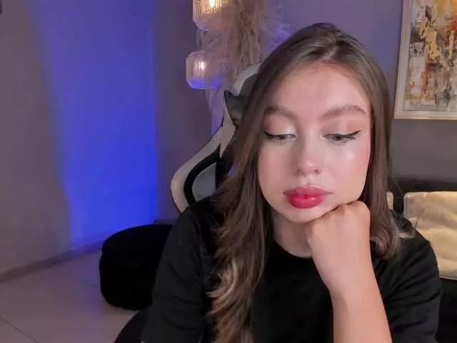 EllaClark on BongaCams 