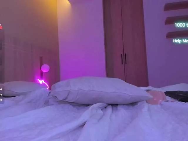EllaThorne on BongaCams 