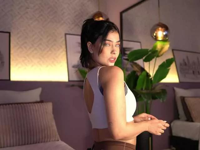 ElleDiane on BongaCams 