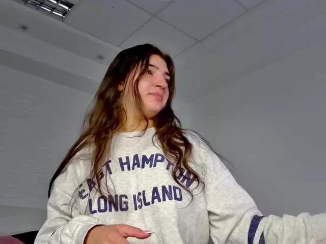 EzraBelle on BongaCams 