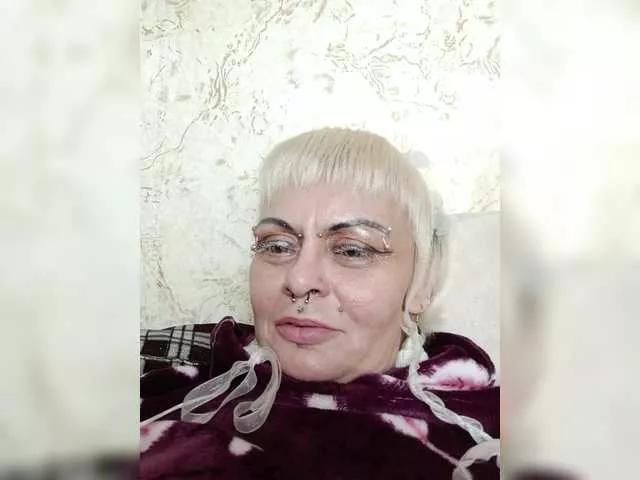 GardenerofIllusions on BongaCams 