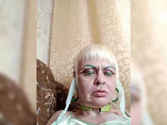 GardenerofIllusions on BongaCams 