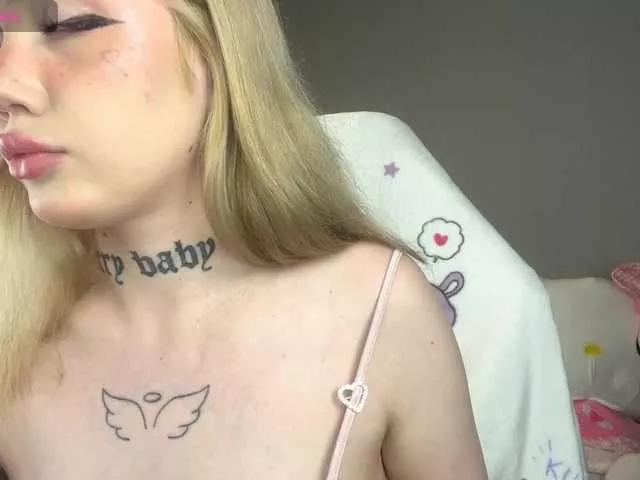 Hanna-CryBaby on BongaCams 