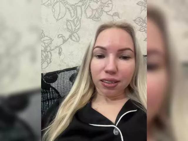 HannaMo on BongaCams 
