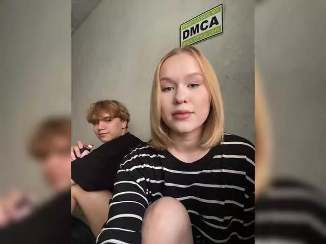HoneySavage on BongaCams 