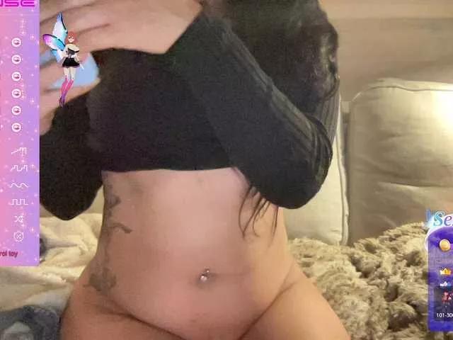 Honeysnow38 on BongaCams 