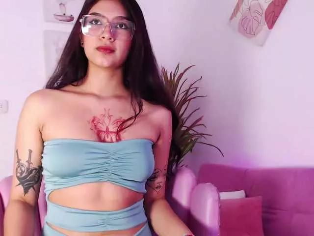 Ivylizardi on BongaCams 