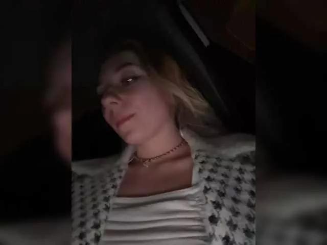Janchi- on BongaCams 