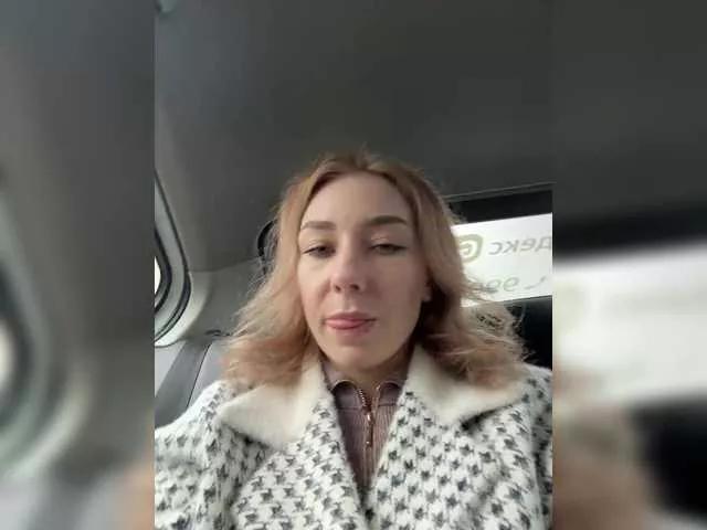 Janchi- on BongaCams 