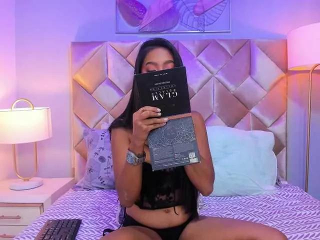 jasmineross on BongaCams 