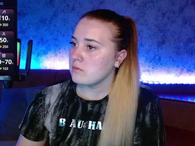 Jevelinaa on BongaCams 