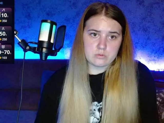 Jevelinaa on BongaCams 