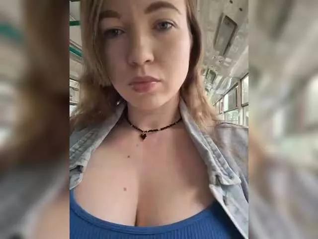 Juliberry on BongaCams 
