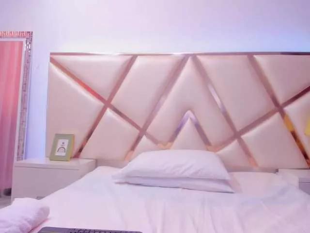 KarinaGomez on BongaCams 