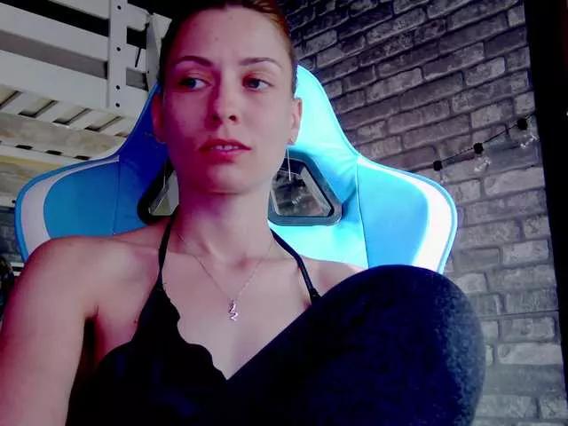 karo131324 on BongaCams 