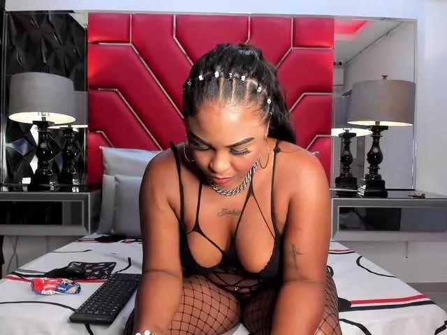 KeniaMuller on BongaCams 