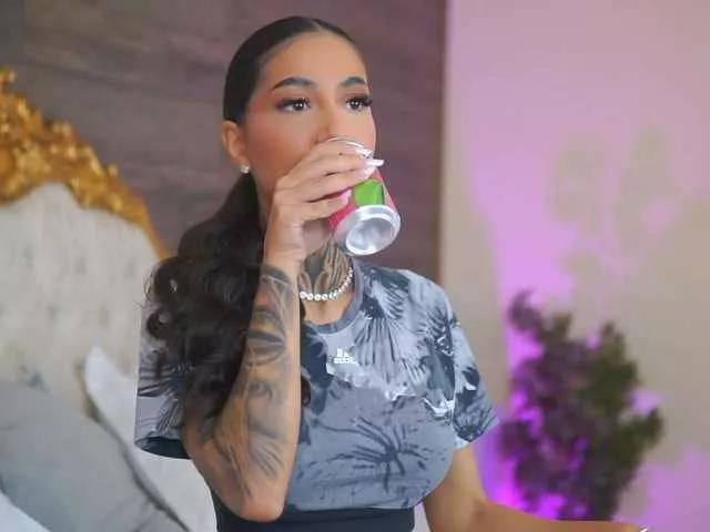 KiaraMoreno on BongaCams 
