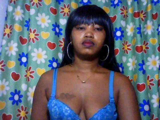 kylie11 on BongaCams 
