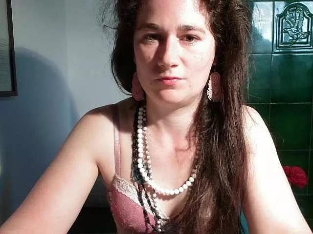 LatishaWhite on BongaCams 