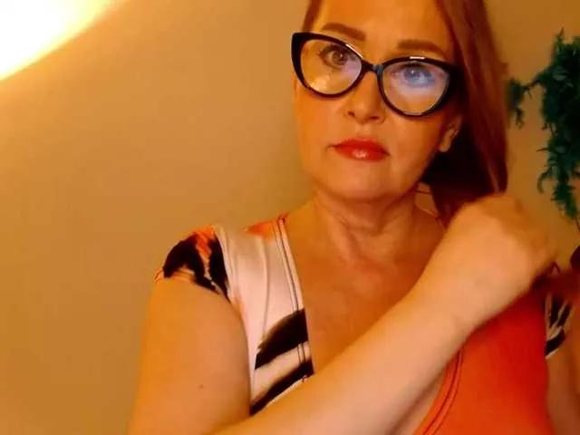 LEAperfect on BongaCams 